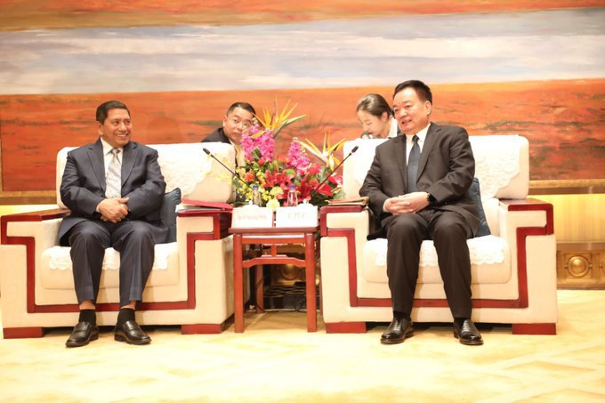 DPM Shrestha and Chinese leader Tibet.jpg