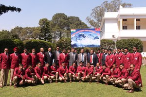 Indian Army To Clean Mt. Everest