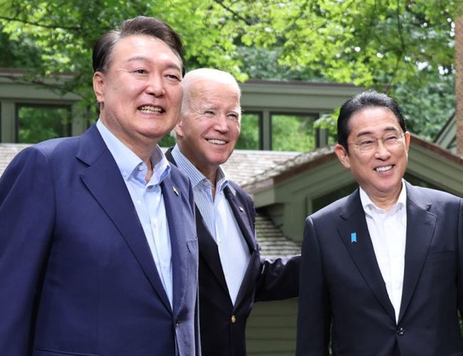President Biden, Prime Minister Kishida, President Yoon 'Forge A ...