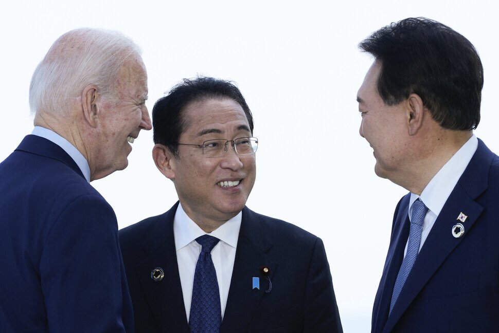 Japan's PM Kishida Leaves For Washington For Summit With US, South ...