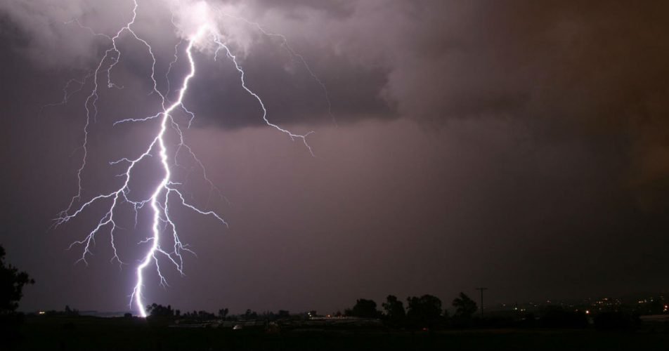 Weather Forecast: Light Rain And Lightening Is Likely To Occur At Hilly ...