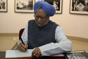 Man Mohan Singh.jpeg