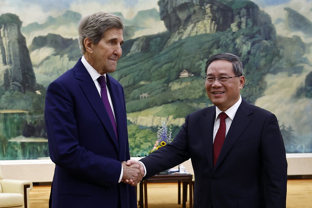 US And China Begins Climate Talks | New Spotlight Magazine